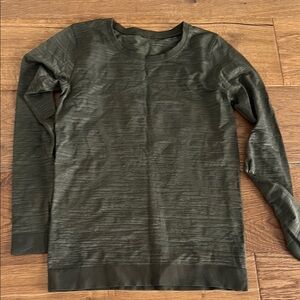 Lulu lemon 🍋 Olive Green Long Sleeve Top